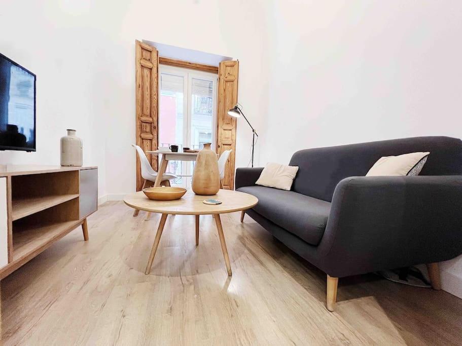 Apartament Apartamento Privado De Diseno En Pleno Centro - Atocha Madryt Zewnętrze zdjęcie